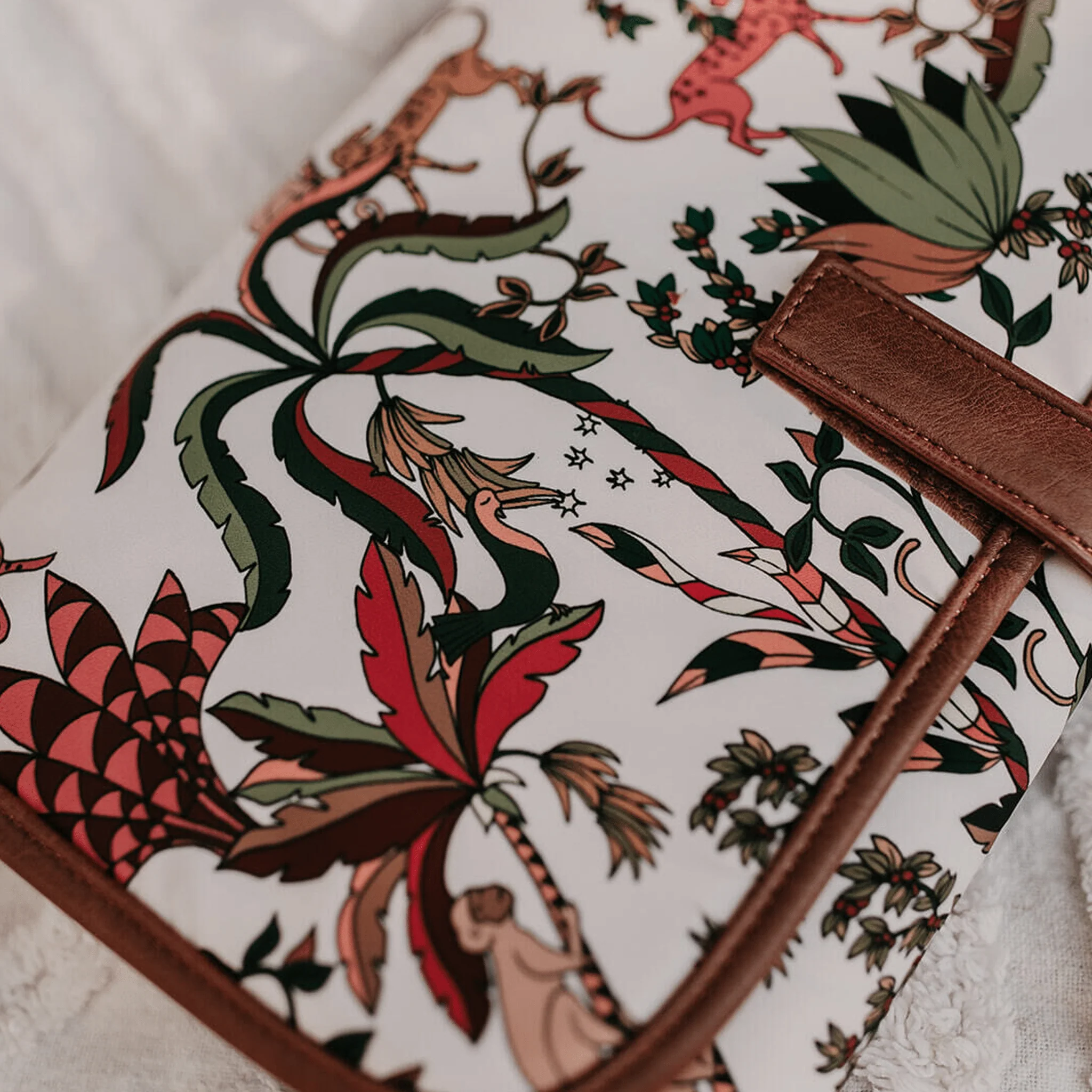Change Mat Clutch - Jungle Cream/Tan - Image 4