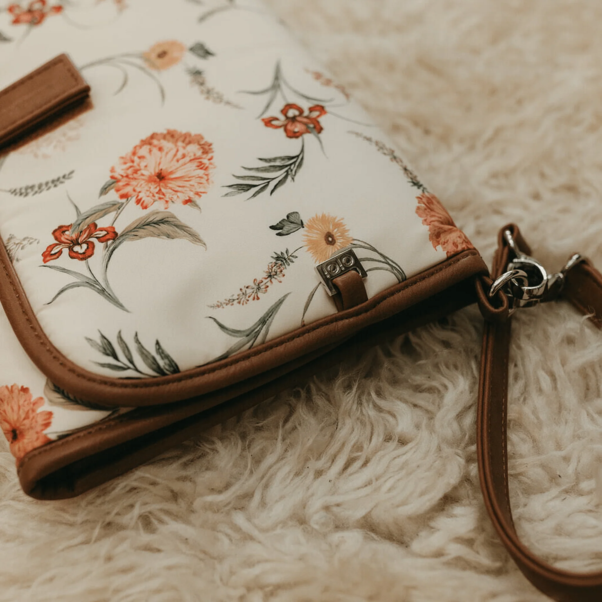 Change Mat Clutch - Wildflower (PRE-ORDER FOR MAY DELIVERY) - Image 4