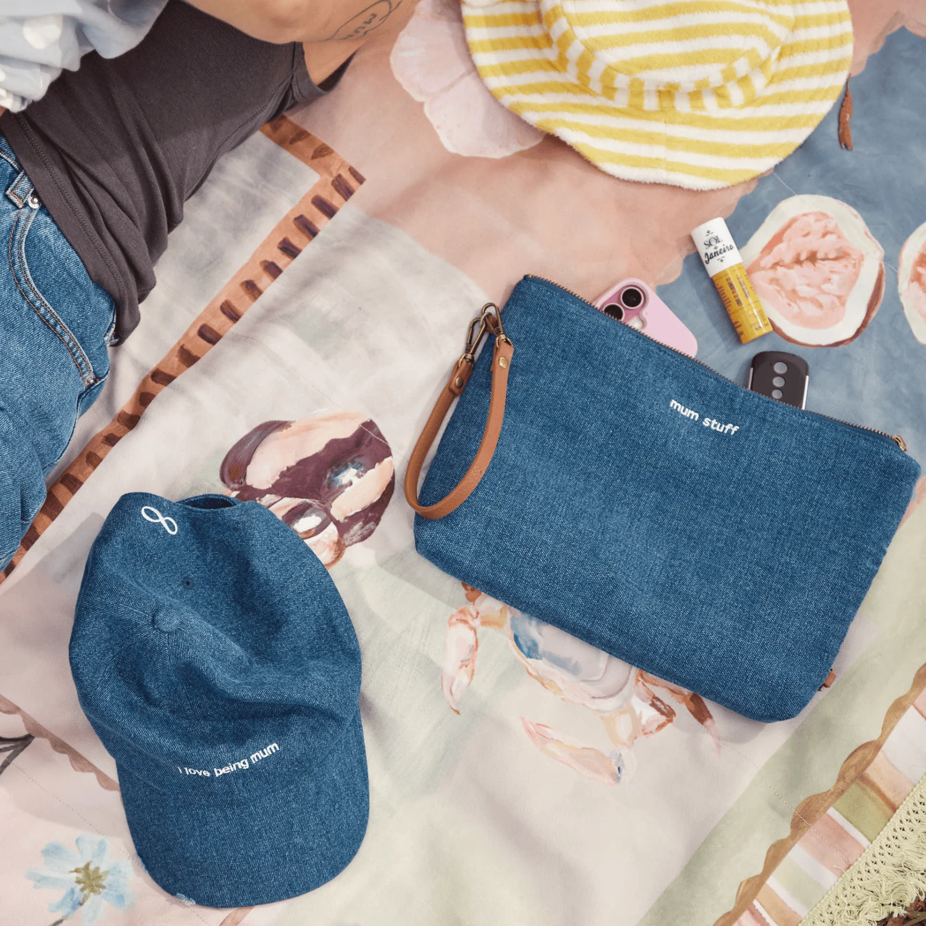 I Love Being Mum Bundle - Cap & Pouch - Image 4