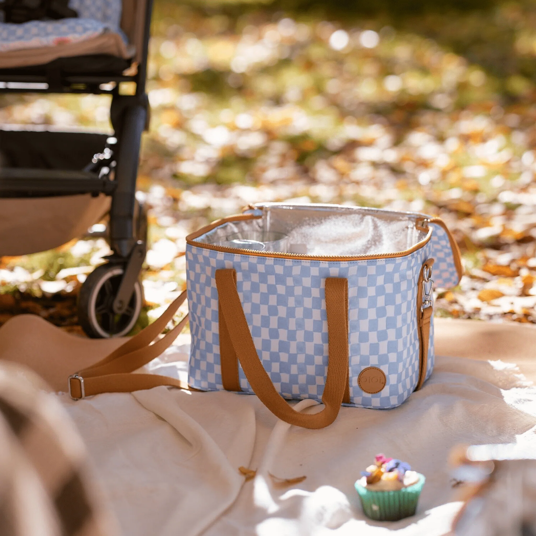 Maxi Insulated Picnic Bag/Pumping Bag - Blue Check - Image 3