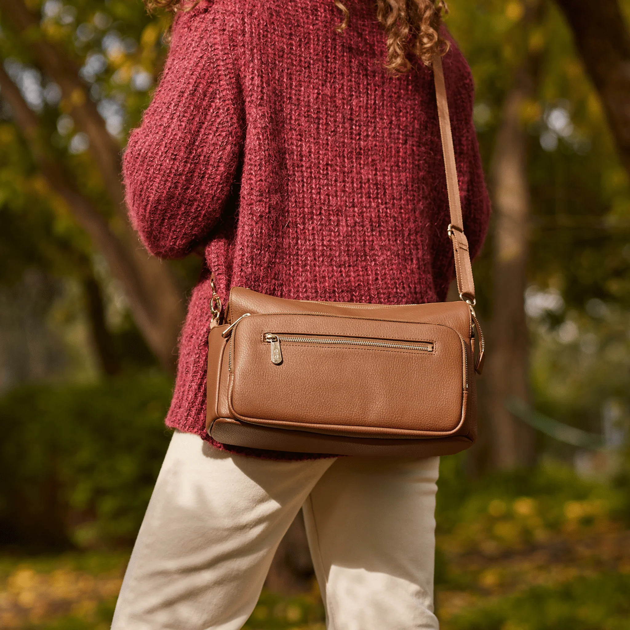 Multitasker Pram Caddy 2.0 - Chestnut Brown Vegan Leather - Image 3