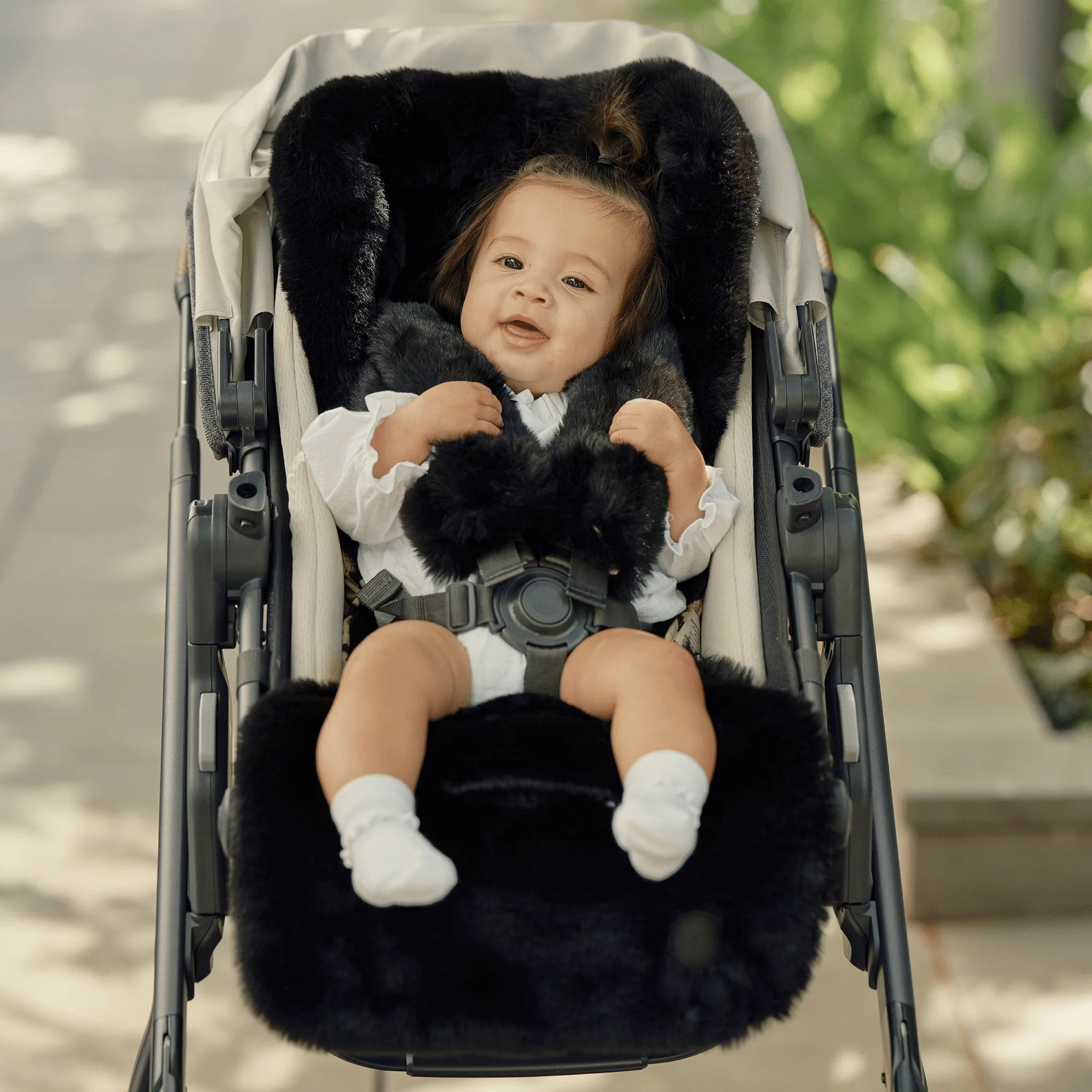 Reversible Pram Harness Cover Set - Hourglass/Faux Fur - Image 5